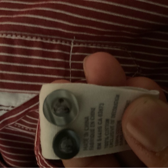 American Eagle, Large,Vintage fit, pin stripe red and white - Picture 4 of 4